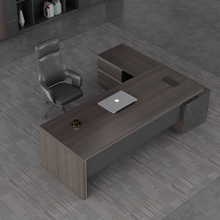 modern-office-desk-in-modern-office