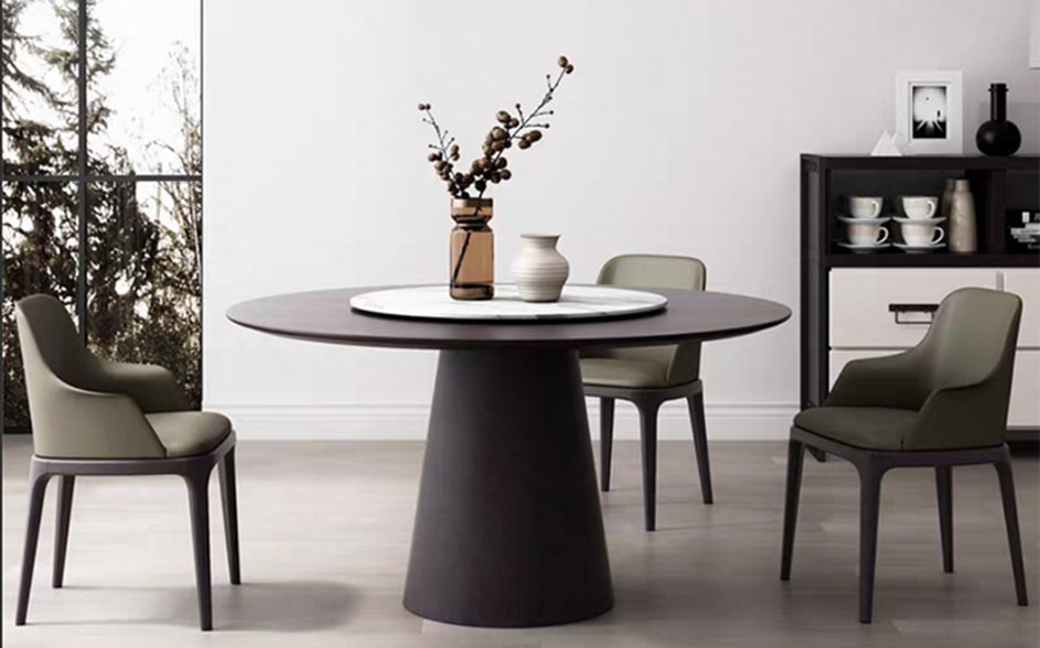 round-dining-table-with-leather-chairs-in-interior